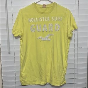 Yellow hollister logo shirt men’s